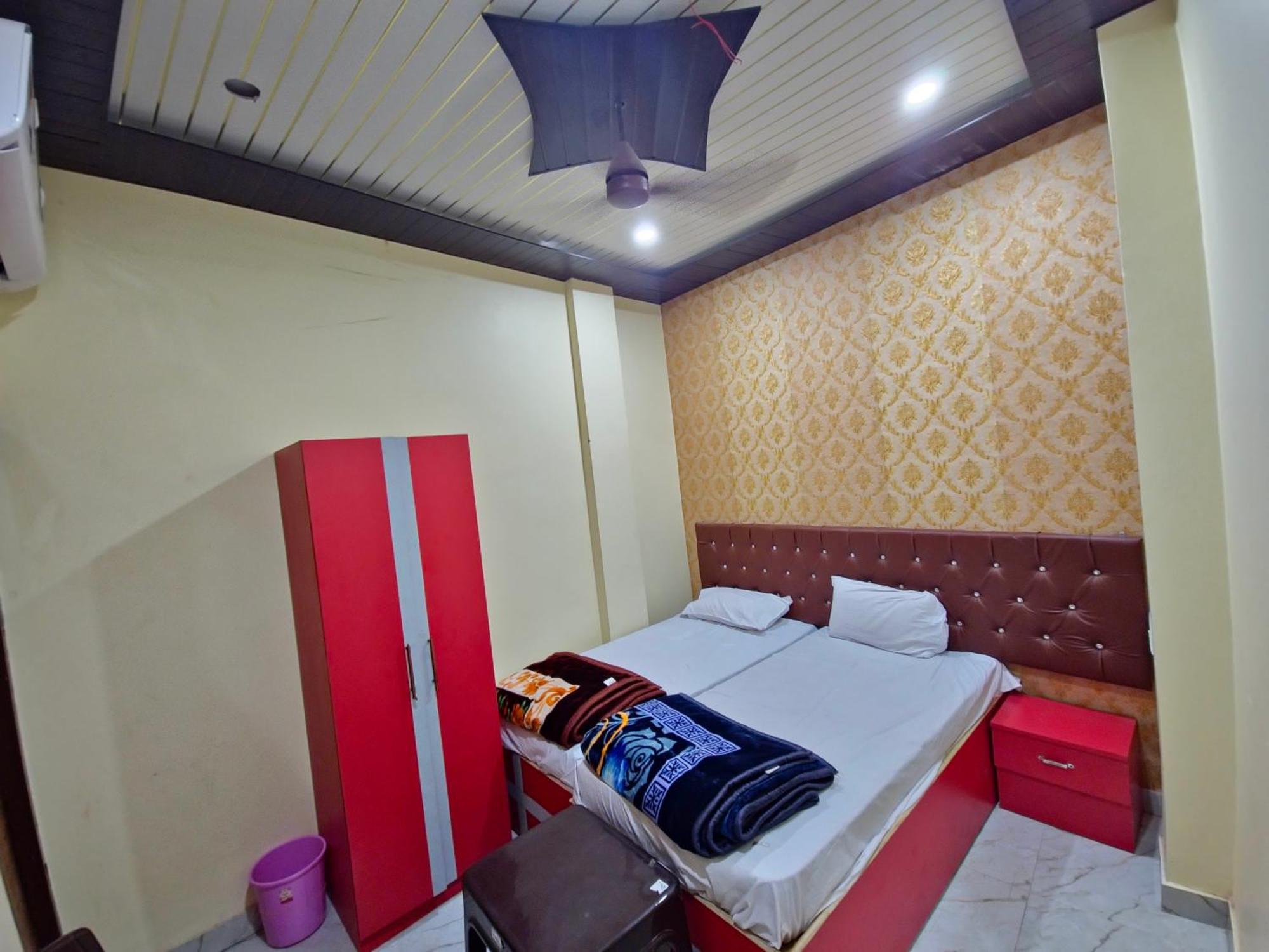 Hotel Kalika P Guest House Варанаси Экстерьер фото