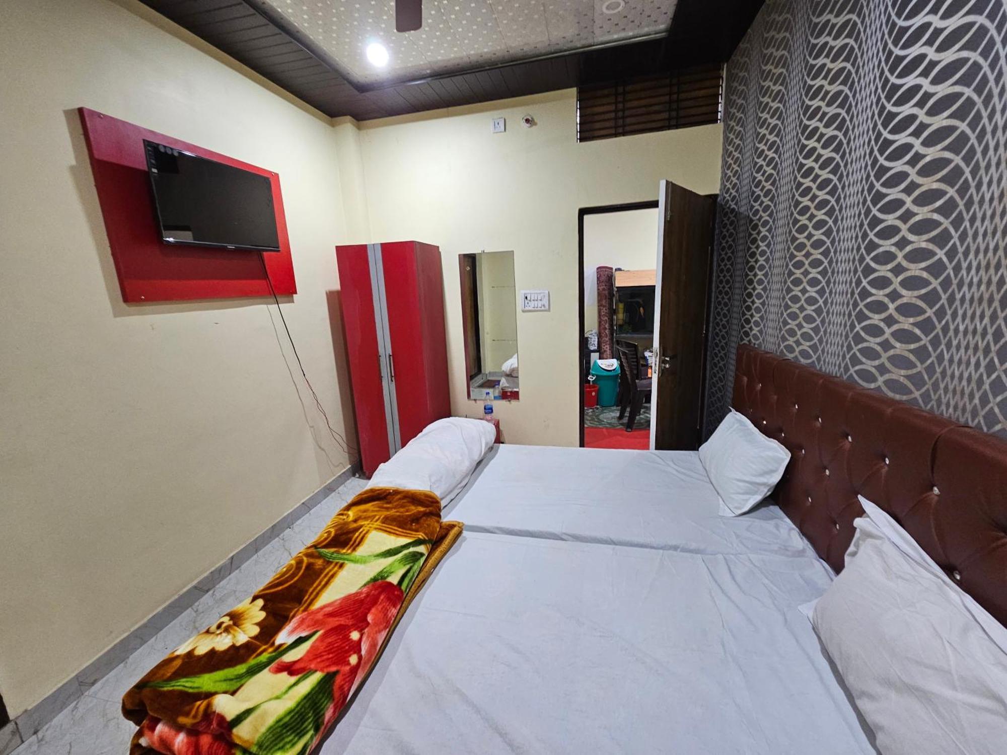 Hotel Kalika P Guest House Варанаси Экстерьер фото