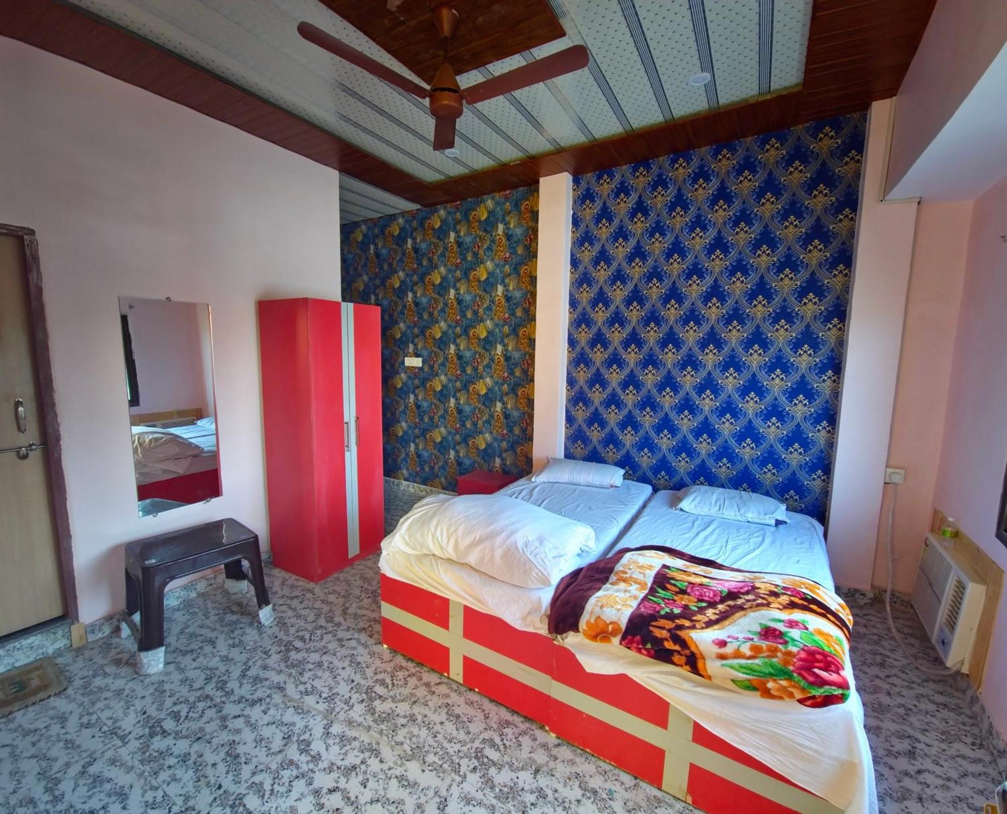 Hotel Kalika P Guest House Варанаси Экстерьер фото